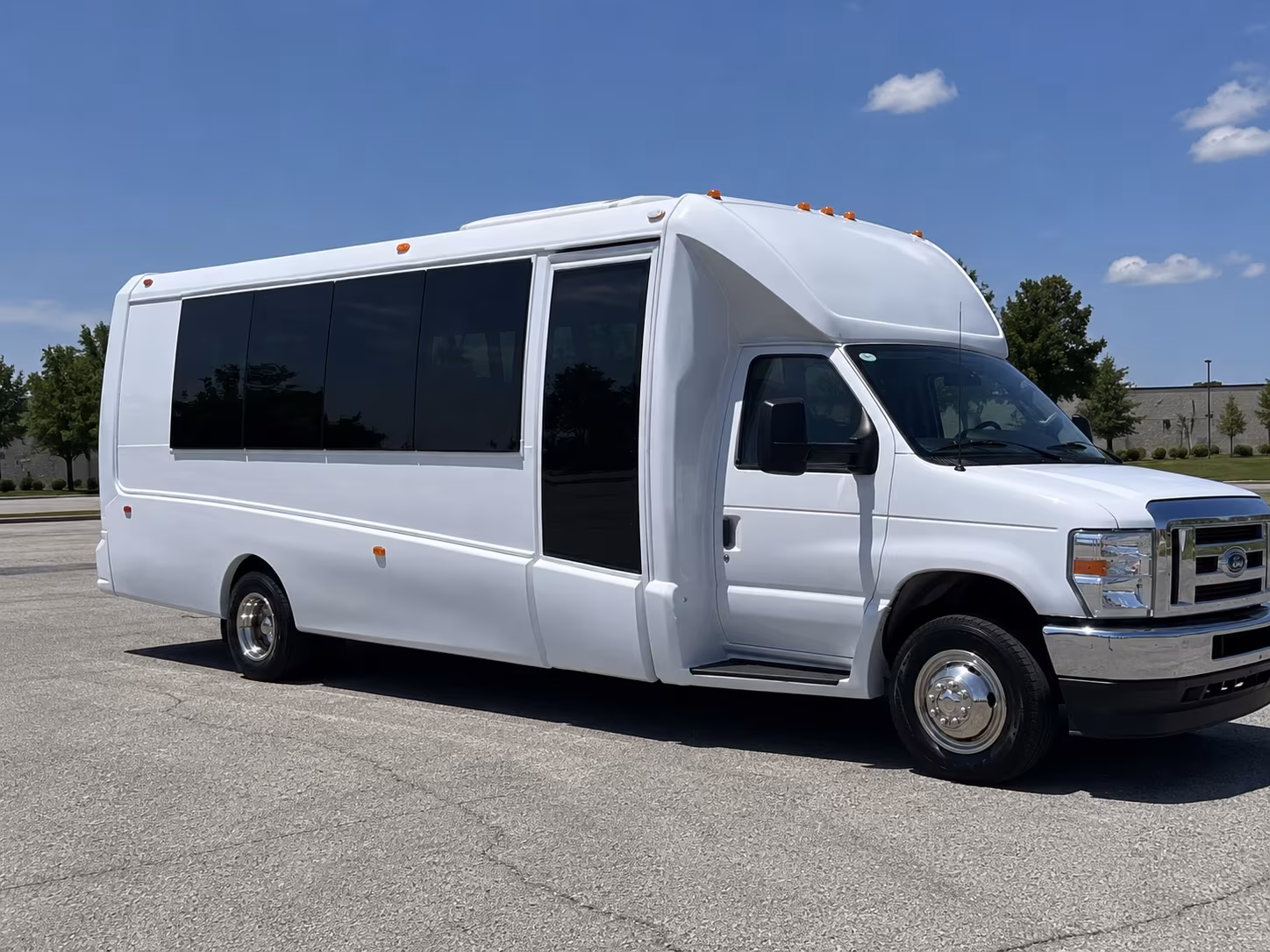 Greeley Winery Tour & Pub Crawl Transportation